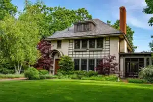 How Do I Know If My Roof Needs Repair or Replacement?